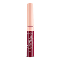 Labial Vogue Coloríssimo Extra Brillo en el tono Sangría 5mL