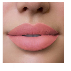 Labial Líquido Vogue A Prueba De Besos Romantica 3ml